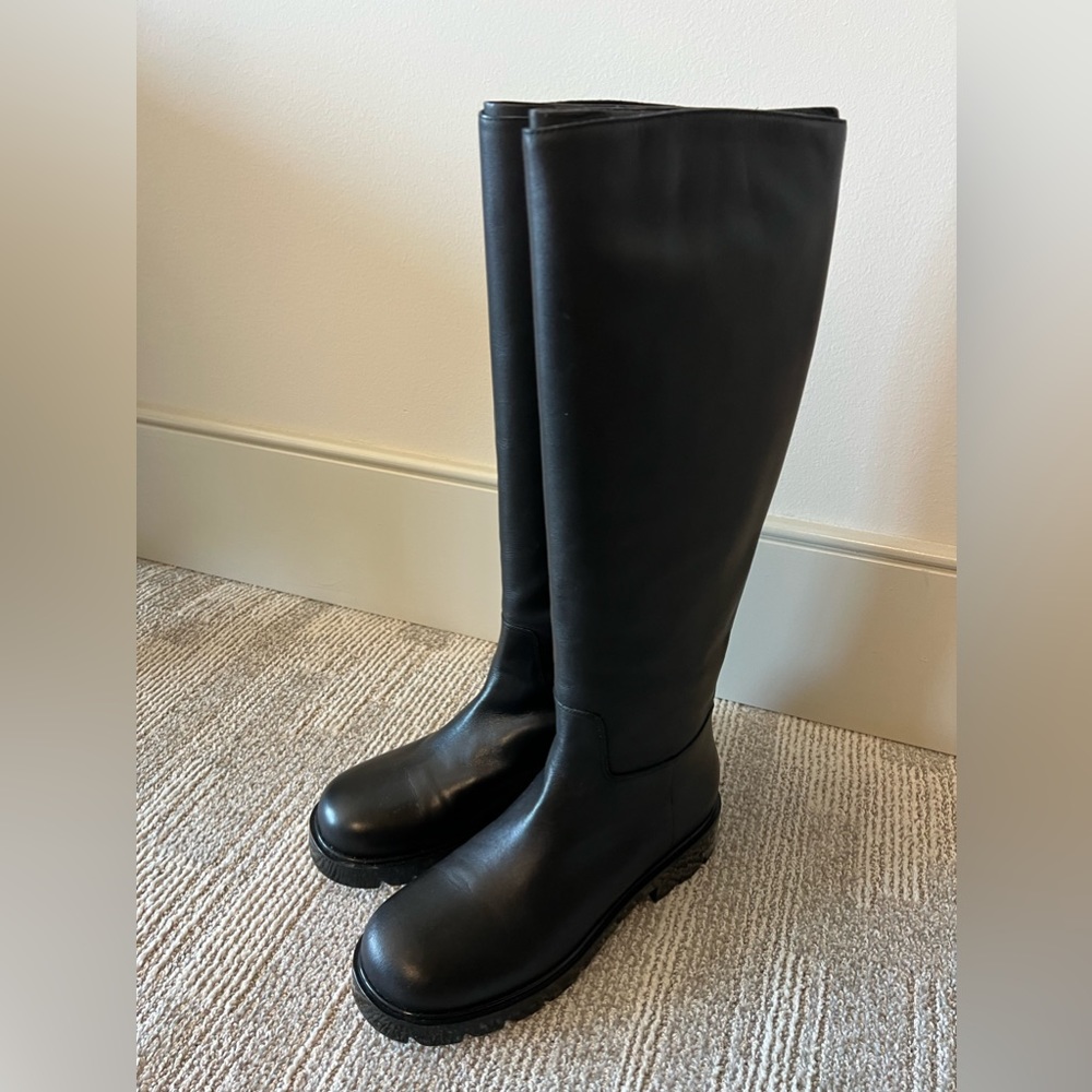 Marc Fisher boots. 8 1/2 medium. - Picture 6 of 10